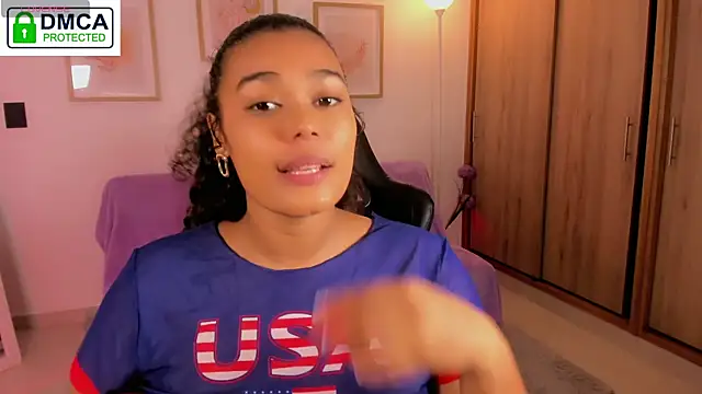 Snapshot of aleja_montiel__ chatting on July 9, 12:42 pm aleja montiel online show from July 9, 12:42 pm