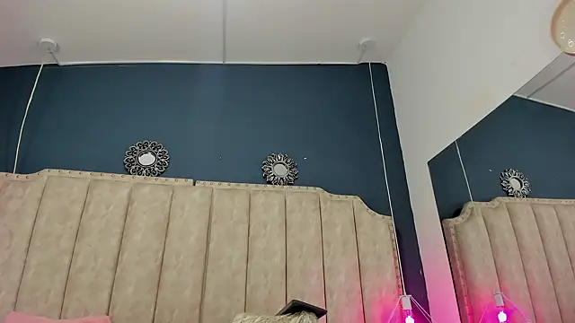 Snapshot of ShanelWest chatting on January 9, 4:17 pm ShanelWest online show from January 9, 4:17 pm