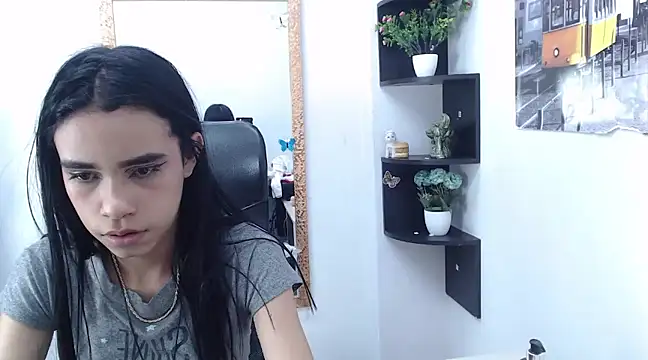 Snapshot of Jasmin_Skinny chatting on January 25, 4:56 am Jasmin Skinny online show from January 25, 4:56 am