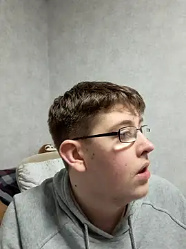 Snapshot of thejerkin chatting on February 15, 10:42 pm thejerkin online show from February 15, 10:42 pm