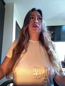 Snapshot of xLadyScarlettx chatting on January 3, 5:20 pm xLadyScarlettx online show from January 3, 5:20 pm