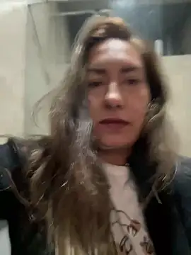 Snapshot of xLadyScarlettx chatting on January 7, 3:03 am xLadyScarlettx online show from January 7, 3:03 am