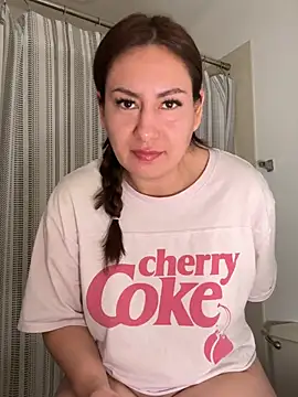 xLadyScarlettx online show from March 16, 3:34 am