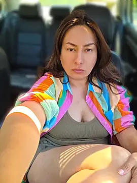 xLadyScarlettx online show from April 18, 4:22 pm