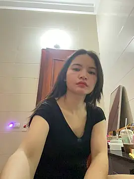 Snapshot of LiLi-Kirix99 chatting on June 22, 6:38 pm LiLi-Kirix99 online show from June 22, 6:38 pm