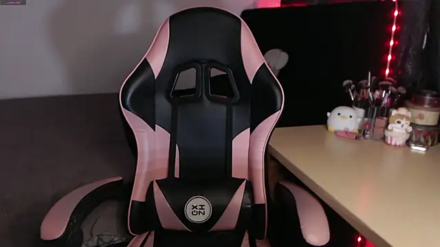 Theprojectsaraa online show from March 23, 5:17 pm