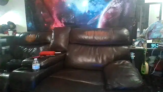 Snapshot of Antoniothedon chatting on April 18, 5:00 am Antoniothedon online show from April 18, 5:00 am