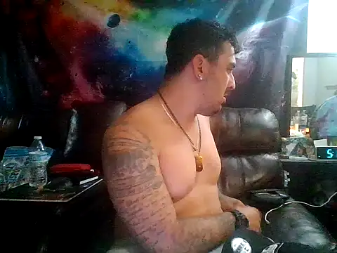 Snapshot of Antoniothedon chatting on April 22, 12:18 pm Antoniothedon online show from April 22, 12:18 pm