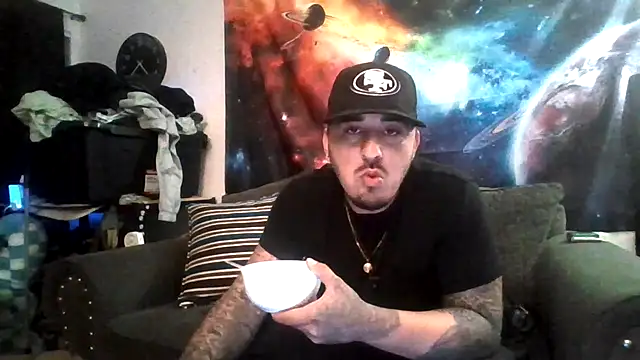 Snapshot of Antoniothedon chatting on May 5, 11:40 am Antoniothedon online show from May 5, 11:40 am