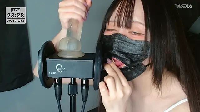 R18onesanASMR online show from September 10, 2:28 pm