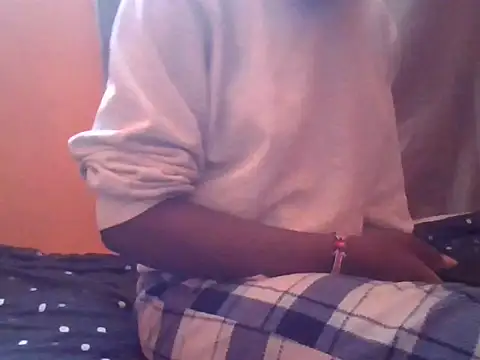 ebonyvalleria1 online show from March 25, 8:53 am