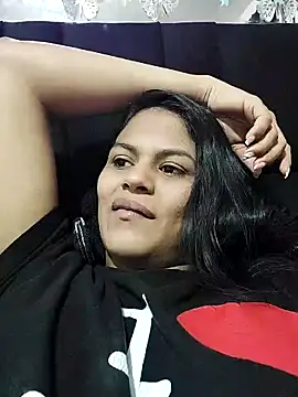 SweetAlmaa online show from June 3, 12:24 am
