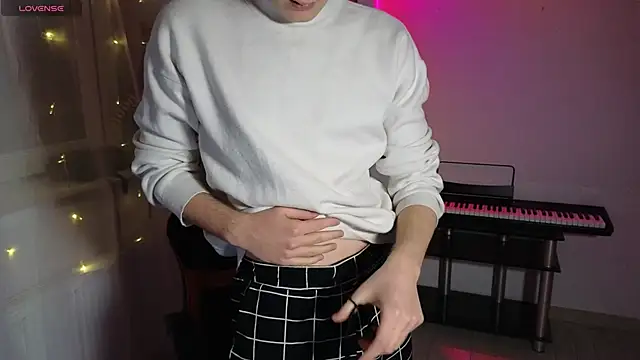 Keytaro online show from March 6, 7:43 pm