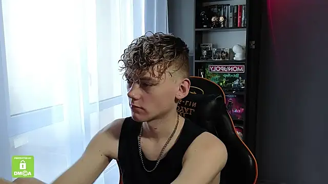 Keytaro online show from October 30, 10:38 am