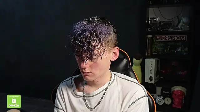 Keytaro online show from November 28, 11:40 pm