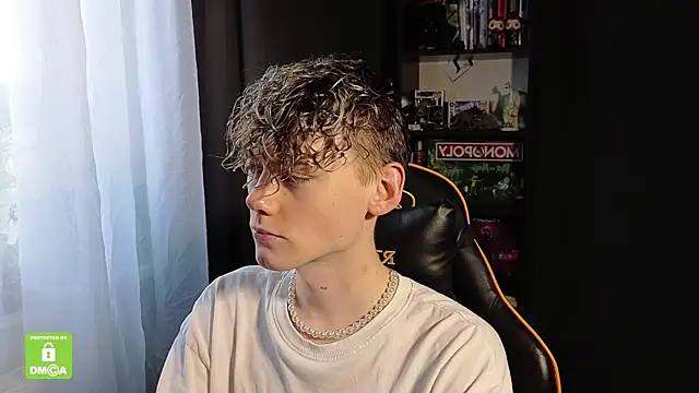 Keytaro online show from December 15, 11:14 am