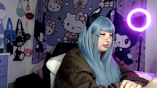 Snapshot of lussyevans24 chatting on May 27, 3:14 am lussyevans24 online show from May 27, 3:14 am