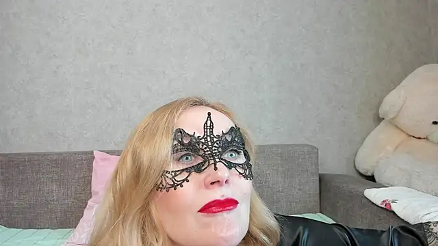 Snapshot of angelica_marquise chatting on April 29, 9:57 am angelica marquise online show from April 29, 9:57 am
