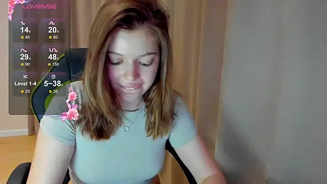 Snapshot of Nicky_Rosee chatting on February 21, 1:17 am Nicky Rosee online show from February 21, 1:17 am