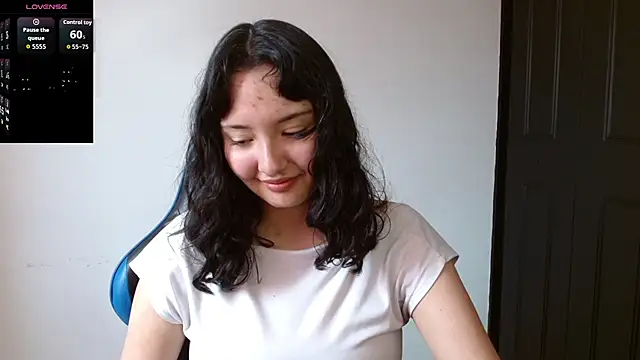 Snapshot of alexaa08 chatting on June 26, 4:00 pm alexaa08 online show from June 26, 4:00 pm