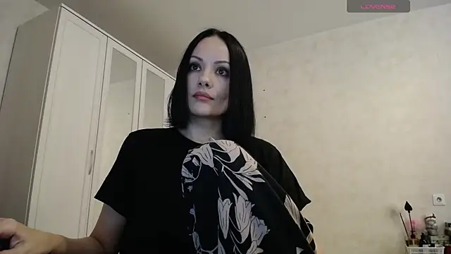 Devil Goddess online show from December 19, 2:02 pm