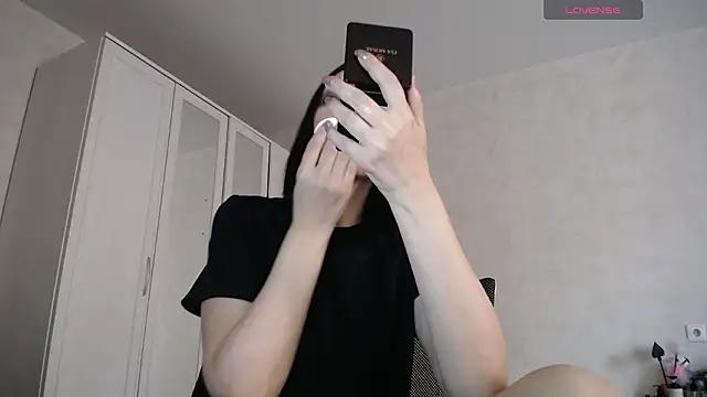 Devil Goddess online show from January 19, 1:48 pm