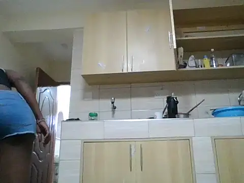 Snapshot of Petite_doll20 chatting on January 18, 8:29 am Petite doll20 online show from January 18, 8:29 am