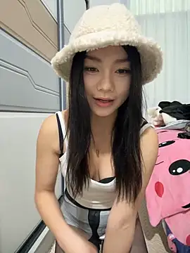 Snapshot of Asia-Melody chatting on February 10, 9:14 am Asia-Melody online show from February 10, 9:14 am