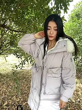 Snapshot of Asia-Melody chatting on February 13, 6:20 am Asia-Melody online show from February 13, 6:20 am