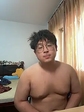Snapshot of XZ031597 chatting on June 13, 3:48 am XZ031597 online show from June 13, 3:48 am