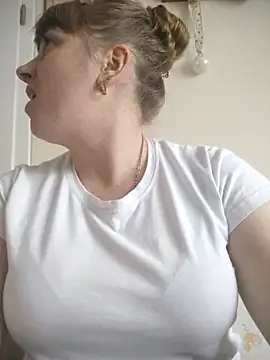 CoddessCrystal online show from February 9, 9:46 am