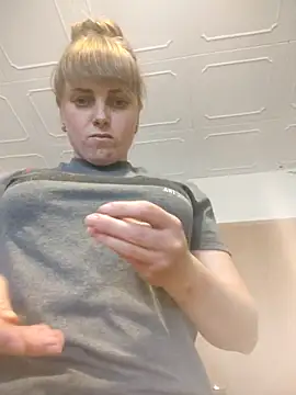 CoddessCrystal online show from April 13, 1:27 pm