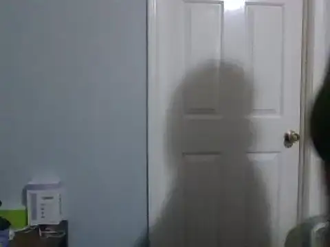 Snapshot of RoxiRedXXX chatting on December 22, 10:04 pm RoxiRedXXX online show from December 22, 10:04 pm