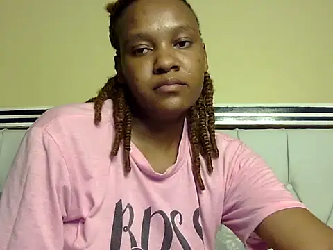 Snapshot of Jay_Vee chatting on April 18, 10:43 pm Jay Vee online show from April 18, 10:43 pm