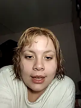 Snapshot of tiredcamgirI chatting on May 7, 2:17 am tiredcamgirI online show from May 7, 2:17 am
