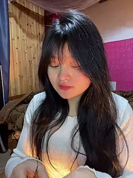 Snapshot of Anges893 chatting on January 12, 2:24 am Anges893 online show from January 12, 2:24 am