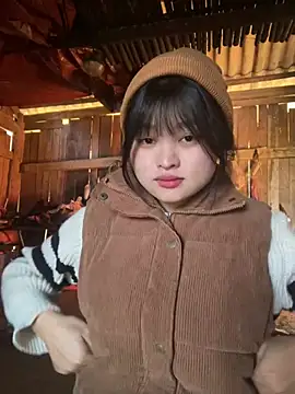 Snapshot of Anges893 chatting on January 13, 2:18 am Anges893 online show from January 13, 2:18 am