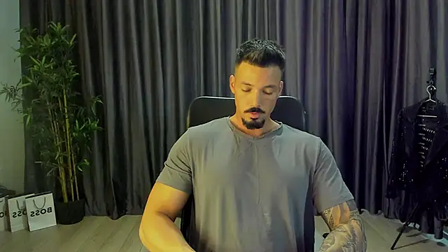 Snapshot of HaydenSpearss chatting on May 19, 7:47 am HaydenSpearss online show from May 19, 7:47 am