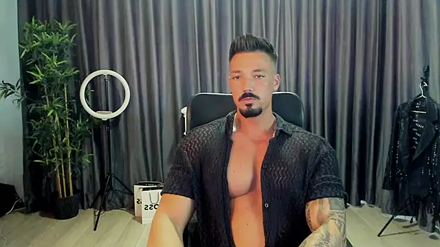 Snapshot of HaydenSpearss chatting on June 17, 12:18 pm HaydenSpearss online show from June 17, 12:18 pm