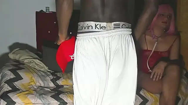 Snapshot of blackWhite_hot chatting on September 17, 11:01 am blackWhite hot online show from September 17, 11:01 am