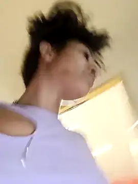 Snapshot of Laanegraofficial_ chatting on March 21, 2:40 pm Laanegraofficial online show from March 21, 2:40 pm