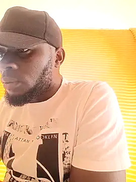 Snapshot of ClinDi chatting on April 16, 8:26 am ClinDi online show from April 16, 8:26 am