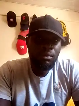 Snapshot of ClinDi chatting on April 24, 6:27 am ClinDi online show from April 24, 6:27 am