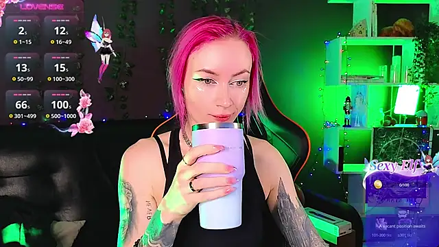 Snapshot of _HelenCarter chatting on January 21, 8:32 pm HelenCarter online show from January 21, 8:32 pm