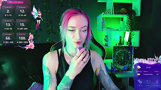 Snapshot of _HelenCarter chatting on January 26, 8:45 pm HelenCarter online show from January 26, 8:45 pm