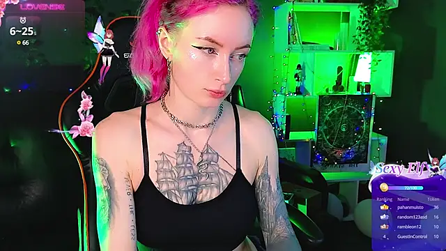 Snapshot of _HelenCarter chatting on January 28, 12:15 am HelenCarter online show from January 28, 12:15 am