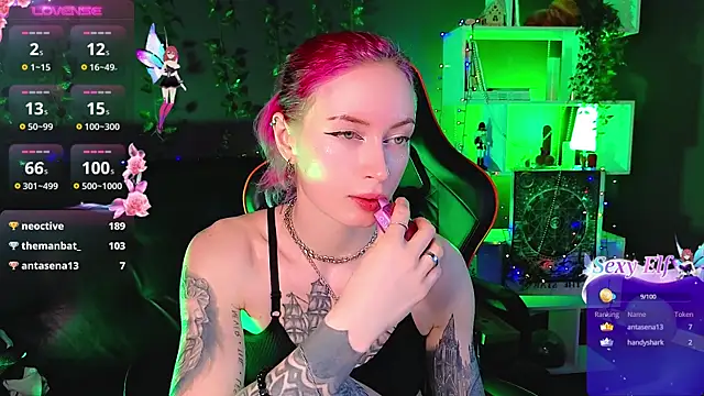 Snapshot of _HelenCarter chatting on January 29, 2:51 am HelenCarter online show from January 29, 2:51 am