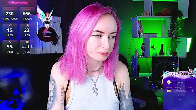 Snapshot of _HelenCarter chatting on February 11, 8:42 pm HelenCarter online show from February 11, 8:42 pm