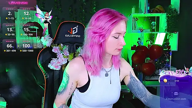 Snapshot of _HelenCarter chatting on February 18, 8:47 pm HelenCarter online show from February 18, 8:47 pm