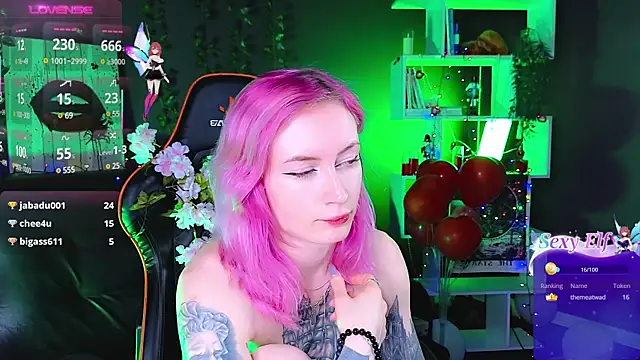 Snapshot of _HelenCarter chatting on February 19, 3:17 am HelenCarter online show from February 19, 3:17 am